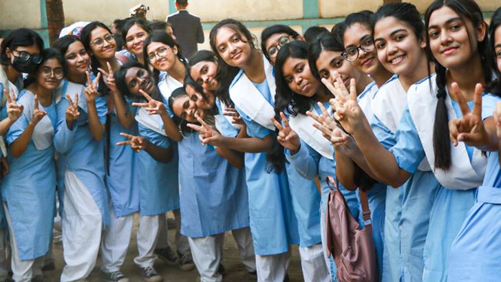 লটারিতেই একাদশে ভর্তি, বেড়েছে রেজিস্ট্রেশন ফি