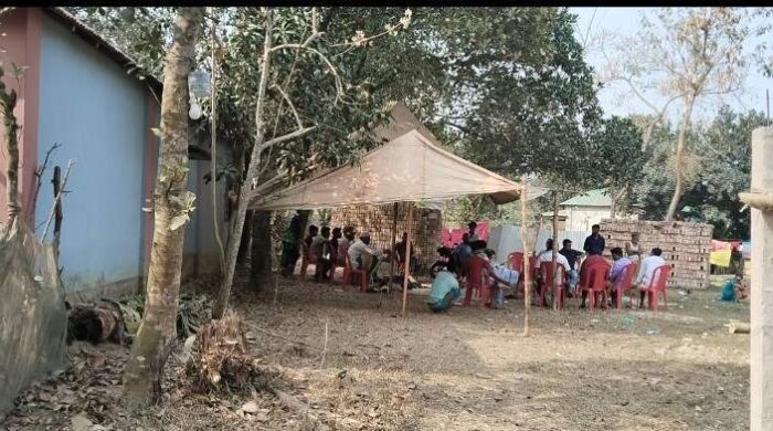 ভালুকায় পৈতৃক ভিটা থেকে উচ্ছেদের পায়তারা, গ্রাম্য মাতব্বরের বিরুদ্ধে মিথ্যা চাঁদা দাবীর অভিযোগ