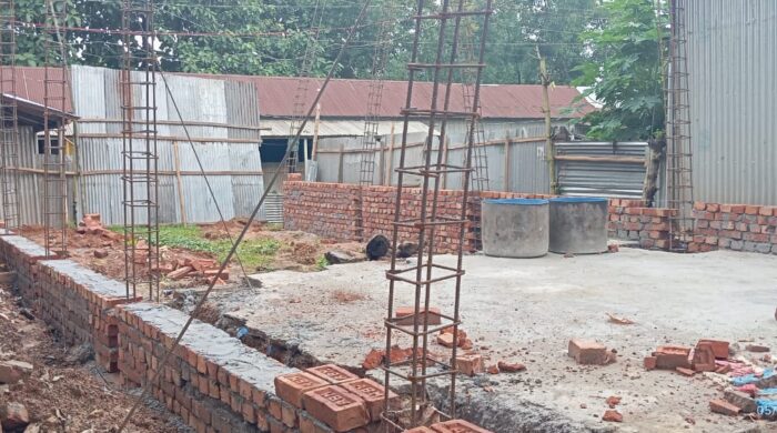 ভালুকায় আদালতের নিষেধাজ্ঞা অমান্য করে  নির্মাণ কাজ চলমান, প্রাণ নাশের হুমকি 